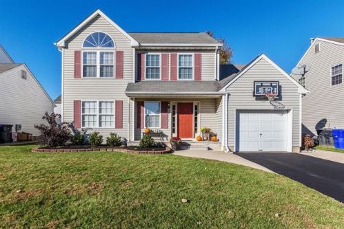 7 White Pine Ct, Bricktown, NJ 08724-2085
