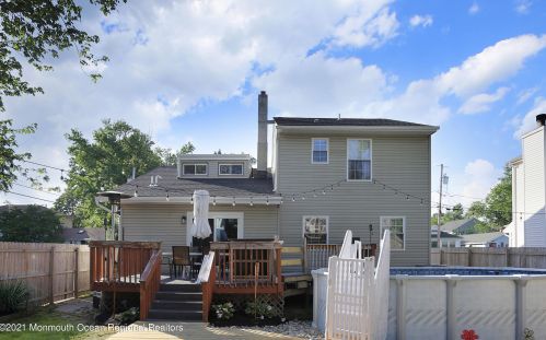 458 Center Ave, Middletown NJ  07748-5369 exterior