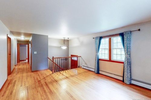 46 Sabin St, Putnam CT  06260-1842 exterior
