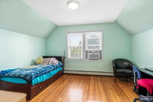 122 Gaston Ave, Outwater NJ  07026-1208 exterior