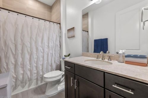 4520 Tamarind Way, Naples FL  34119 exterior