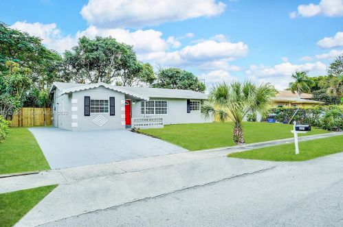 1331 21st Ave, Delray Beach FL  33445-6222 exterior