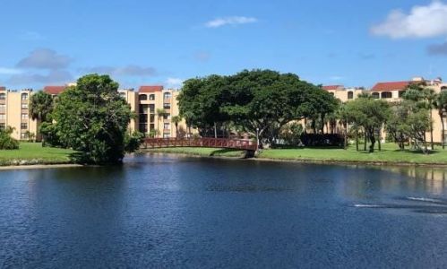 450 Egret Cir, Delray Beach FL  33444-7903 exterior