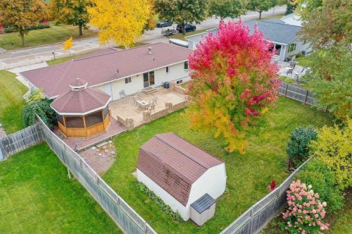 515 Lorraine Ln, Green Bay, WI 54311-5770
