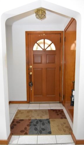 226 Marigold St, Whitaker PA  15120-2233 exterior