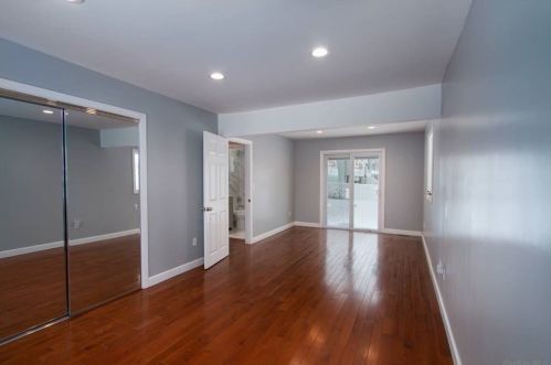 129 Thomas Ave, Bethpage NY  11714-1711 exterior