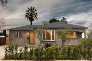 17817 Collins St, Van Nuys CA  91316-1143 exterior