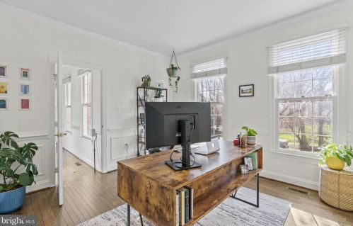 518 Fortress Cir, Leesburg VA  20175-8929 exterior