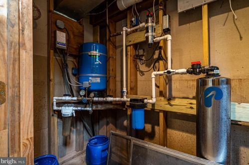 4940 Skippack Pike, Collegeville PA  19473-2049 exterior