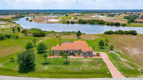5031 Lake Toscana Dr, Wimauma, FL 33598-4429