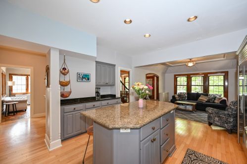 550 68, Milwaukee WI 53214-0016 exterior