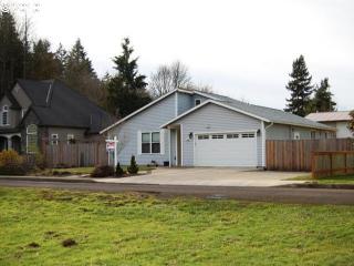 1811 Oak St, Barlow, OR 97013-2445
