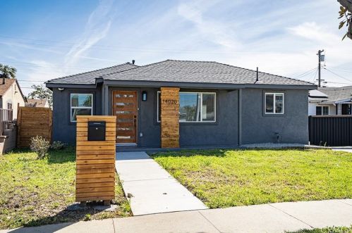 14020 Hillford Ave, Compton, CA 90222-3616