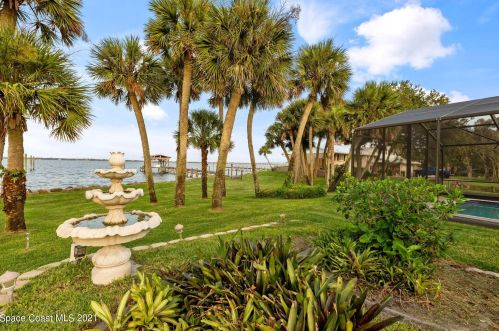 3616 Indian Riv Dr, Cocoa FL 32926-8705 exterior