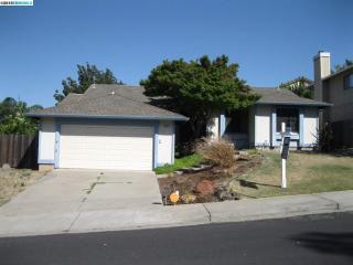 3831 Hummingbird Dr, Antioch, CA 94509-6440