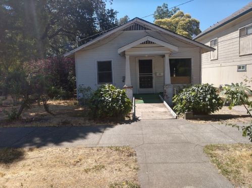 1169 Bird St, Oroville, CA 95965-4714