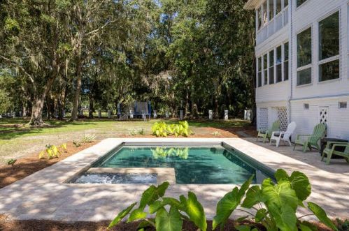 1580 Aztec Ln, Mount Pleasant SC 29464 exterior