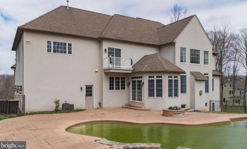 2627 Valley Rd, Jamison PA  18929-1007 exterior