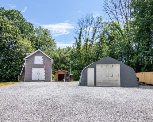 109 Wheelers Farms Rd, Milford, CT 06461-1866