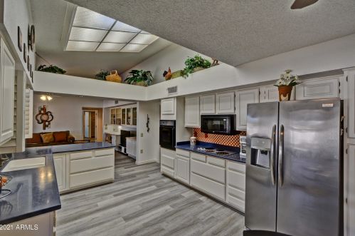 12302 Aurora Dr, Sun City AZ 85375-3833 exterior