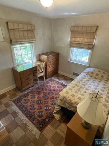 281 Lindbergh Blvd, Teaneck NJ  07666-6542 exterior