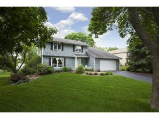 9417 Dartford Rd, Saint Paul, MN 55125-3586