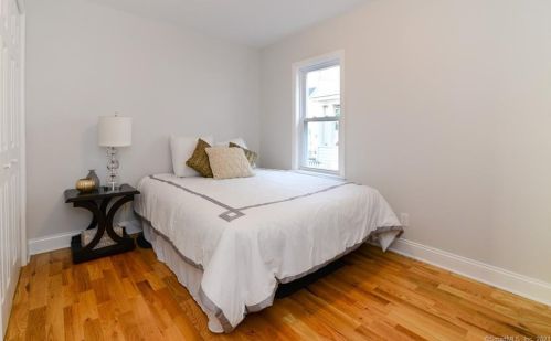 94 Cleveland Ave, Bridgeport CT  06606-5209 exterior