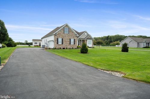 16394 Winding River Dr, Milton DE  19968-3053 exterior
