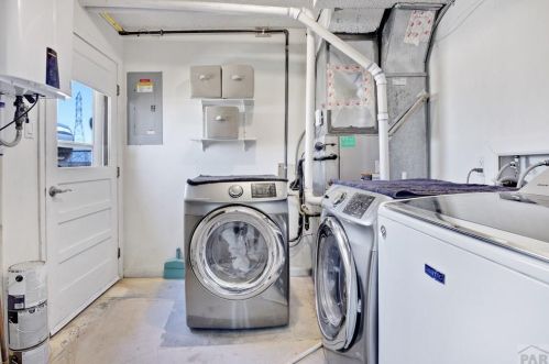 1045 Jaroso Dr, Pueblo CO 81007 exterior