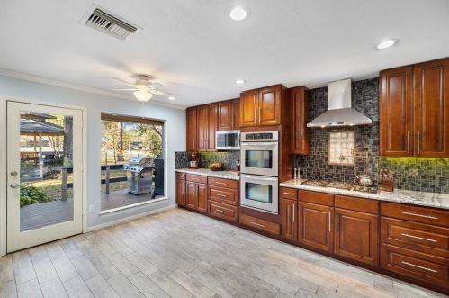 20419 Atascocita Shores Dr, Humble, TX 77346-1617