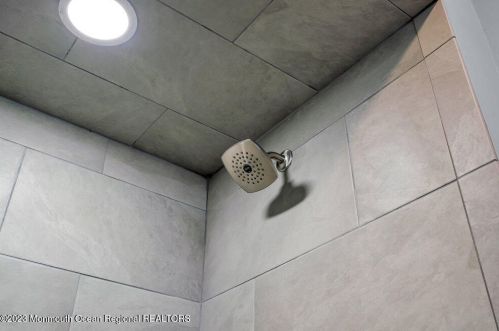 2 Taylor Ct, Lakewood NJ  08701-7317 exterior