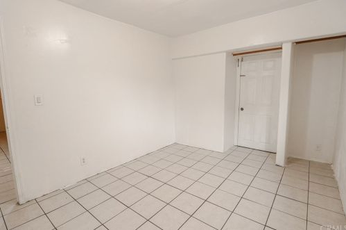 1624 8th St, Long Beach CA  90813-5106 exterior