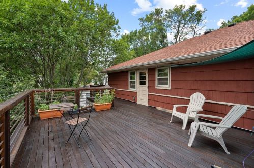 1003 Sylvan Ave, Milwaukee WI 53217-5355 exterior