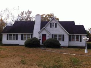 465 Poplar Ave, Lawton, TN 38375-1799