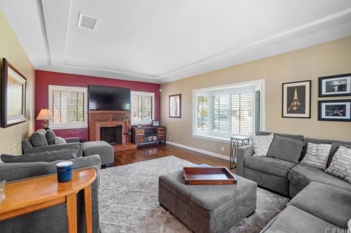 3511 Gaviota Ave, Long Beach, CA 90807-4921