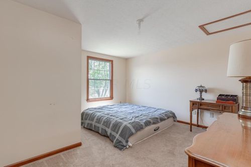 3442 Red Pine Ct, Darbydale OH  43123-3819 exterior