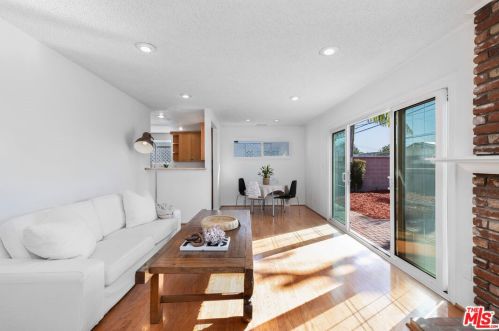 7189 Hoover Way, Buena Park CA  90620-3820 exterior