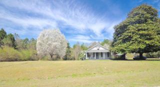 2094 Old Mill Creek Rd, Winnabow, NC 28479-5647