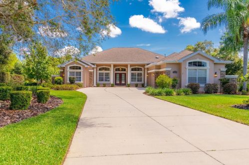 8461 Delta Ct, Brooksville FL  34613-4052 exterior