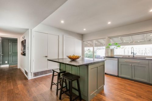 1206 Creekwood Ct, Allen TX  75002-2909 exterior