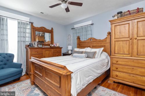 141 Funk St, Strasburg VA  22657-2403 exterior