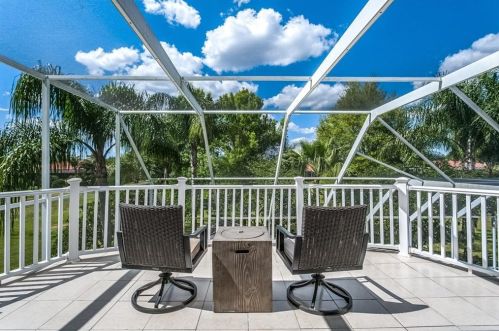 18604 Avenue Monaco, Lutz FL  33558-5316 exterior
