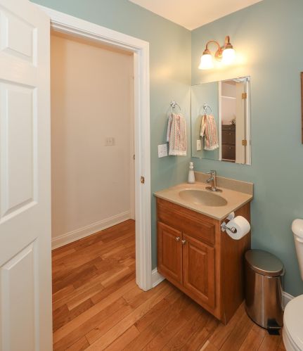 39 Bradford Cir, Hillsboro NH  03244-4864 exterior