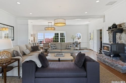 63745 Route 25, Southold NY  11971-4719 exterior