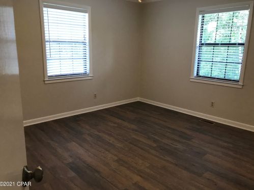 2956 Caledonia St, Marianna FL  32446-3004 exterior