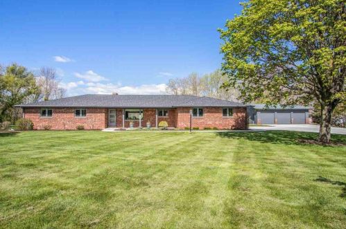 3898 Hidden Valley Ln, Green Bay, WI 54311-9654