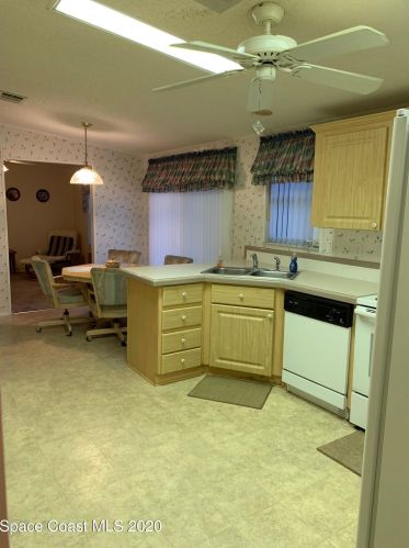 7509 Montauk Ave, Sebastian FL  32976-7798 exterior