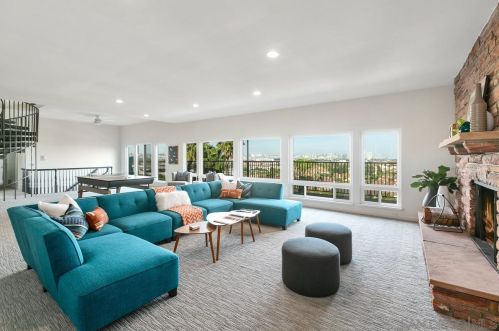 2125 Locust St, San Diego CA  92106-1622 exterior