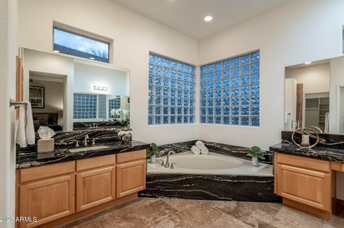 6738 Amber Sun Dr, Scottsdale AZ 85266-7032 exterior