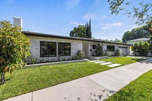 12440 Addison St, North Hollywood CA  91607-3546 exterior